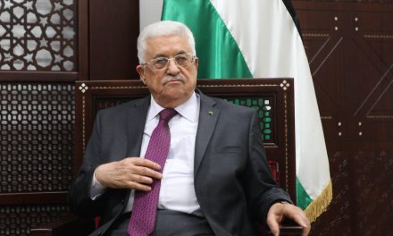 تداعيات تلويح عباس بإتخاذ خطوات غير مسبوقة تجاه انهاء الانقسام .