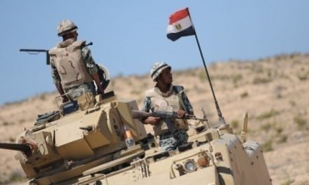 مصر تسعى “لمنطقة آمنة” في مثلث الحدود الغربية