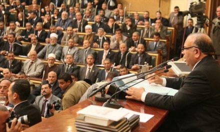 مطالبات لـ«حل البرلمان» لإقدامه على مناقشة تيران وصنافير!
