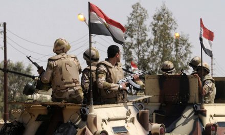 مصر تبكي جنودها ضحايا الإرهاب