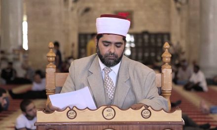 مدير المسجد الأقصى الدكتور “عمر الكسواني”: الاحتلال يصعد الإجراءات ويحول القضية إلى صراع ديني