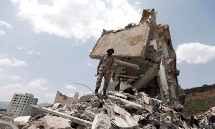 توتر بصنعاء بعد اشتباكات بين الحوثيين وقوات صالح