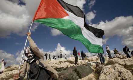 الفلسطينيون يستعدون لمسيرات العودة الكبري
