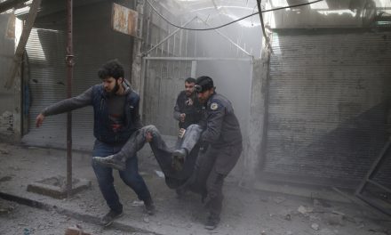 الغوطة الشرقية تحتضر .. عشرات القتلى وآلاف النازحين