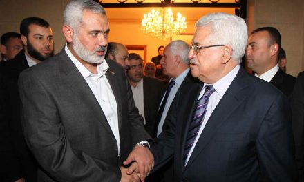 محمود عباس يدق أخر مسمار في نعش المصالحة وحماس تطالب بالانتخبات