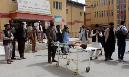 مجزرة بقصف أمريكي على مدرسة قرآنية في أفغانستان