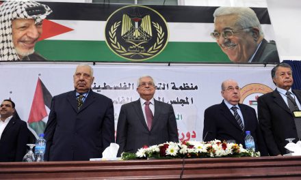 المجلس الوطني الفلسطيني ..تكريس للانقسام أم هروب من الأزمة؟