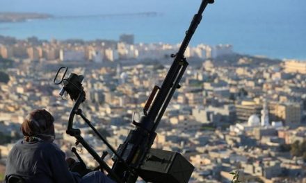 الشأن اليمني| صحف إمراتية: بدء العد التنازلي لبدء الهجوم علي مدينة الحديدة الساحلية