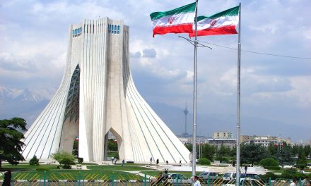 النووي الإيراني| حلفاء ترمب الأوروبيون أولي ضحايا إعادة فرض العقوبات علي طهران