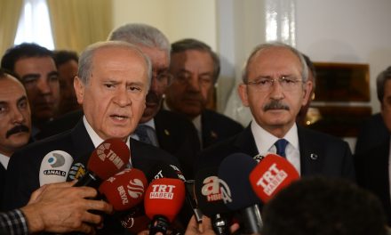 المحلل السياسي التركي فوزي ذاكر أوغلو يعرض توجه المعارضة التركية حول إرجاع السوريين إلى بلادهم