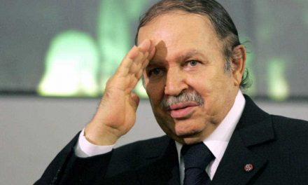الرئيس بوتفليقة يتعهد للشعب الجزائري بإجراء انتخابات رئاسية مبكرة في حال حدث هذا الأمر