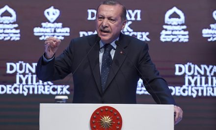 فراس أوغلو : انتخابات البلدية التي ستجرى بعد أيام مهمة لأردوغان من أجل هذا الأمر