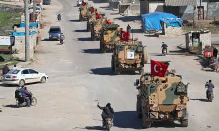 أنقرة تعلن تسيير دوريات تركية وروسيا في محيط إدلب