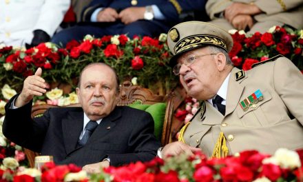 هل تخلى الجيش الجزائري عن بوتفليقة ؟