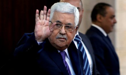 حكومة جديدة يقدمها عباس للفلسطينيين .. كيف يرونها ؟