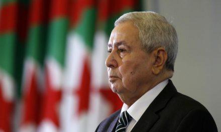 أحزاب وشخصيات جزائرية تقاطع لقاءات بن صالح التشاورية