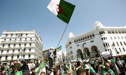الجزائر..المرحلة الانتقالية والسيناريو المصري..أوجه الالتقاء والتشابه
