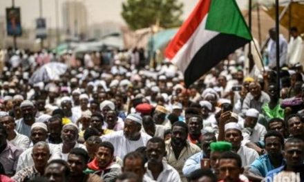 مليونية في السودان .. وضغوط على العسكر لتسليم السلطة للمدنيين