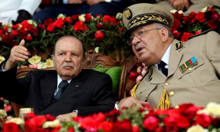 هل انحاز القايد صالح لرموز نظام بوتفليقة عبر دعمه مشاورات بن صالح؟