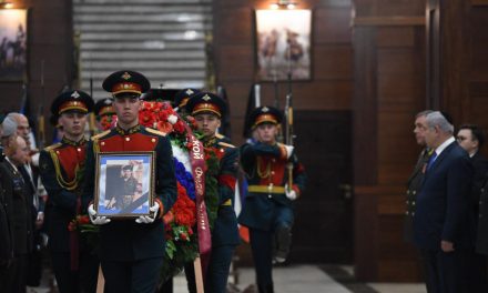 روسيا تقيم مراسم تسليم رفات الجندي الإسرائيلي
