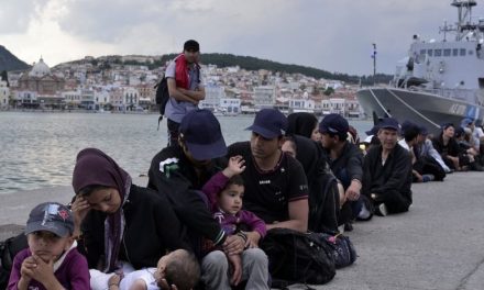 أزمة اللاجئين السوريين .. مالذي يجري في اسطنبول؟