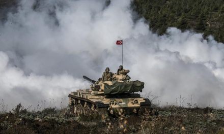 تركيا تهدد .. إما منطقة آمنة أو عملية عسكرية في سوريا