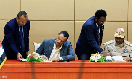 يوم تاريخي في السودان.. الفرقاء يوقعان على الوثيقة الدستورية