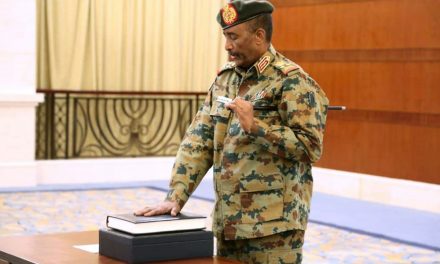 المجلس السيادي في السودان يؤدي القسم برئاسة البرهان