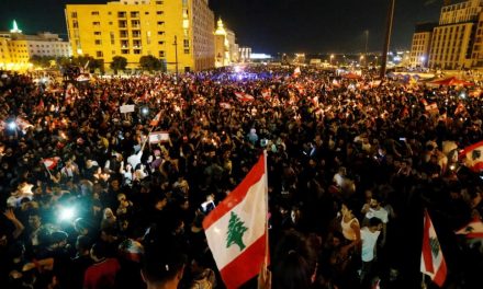 الثورة اللبنانية تتواصل و إصرار على إسقاط النظام