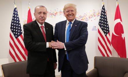 ترامب يمتدح العلاقة مع تركيا