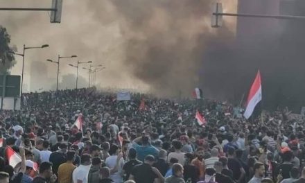 ميليشيات إيران تقمع مظاهرات العراق بوحشية … من سينتصر ؟