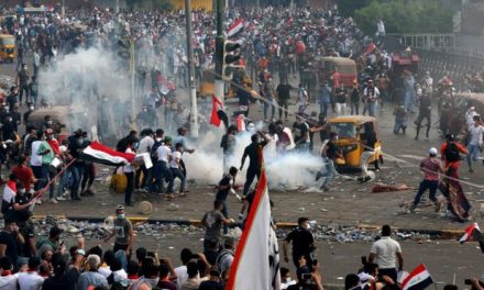 المحتجون في العراق ينتفضون ضد النظام وإيران !