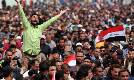 العراق.. المظاهرات مستمرة واعتقالات للصحفيين