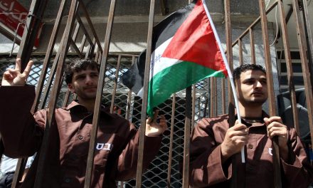 كيف يعمل الاحتلال الصهيوني على قتل المعتقلين الفلسطينيين في سجونهم؟