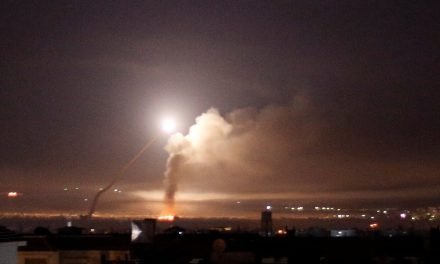 قصف اسرائيلي على مواقع إيرانية في سوريا.. وروسيا ترد