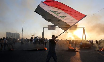 الانتفاضة العراقية مستمرة والبرلمان يؤجل جلسته ليوم الإثنين