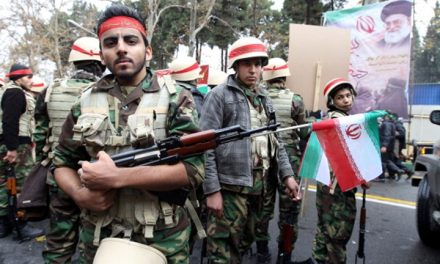 صحفي سوري يكشف عن اشتباكات بين عناصر النظام والميليشيات الإيرانية