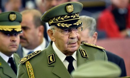صدمة فى الجزائر .. ماذا بعد وفاة قايد صالح صانع الرؤساء ؟