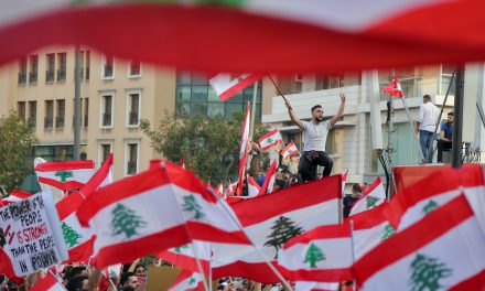 لبنان.. المظاهرات تعود من جديد مع مماطلة في تشكيل الحكومة