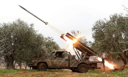 هجوم معاكس .. الفصائل تستعيد السيطرة على قرية شرق إدلب