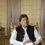 عمران خان يكتسح خصومه ويمهد لعودة جديدة لرئاسة وزراء باكستان