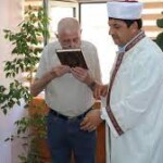 مسن فرنسي يعتنق الإسلام في تركيا